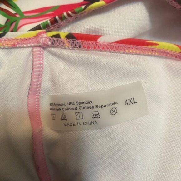 Multi Color Floral print V-neck front& back tie strap 2-pice swimsuit, size 4XL - Picture 3 of 3